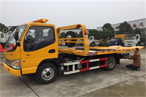 商州哪里有拖车服务