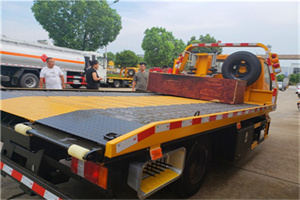 商州附近拖车电话号码服务